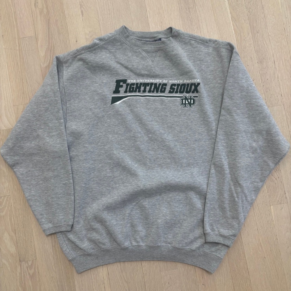 Cadre Athletic UND Fighting Sioux Sweatshirt Mens 2XL Gray Used Vintage Logo